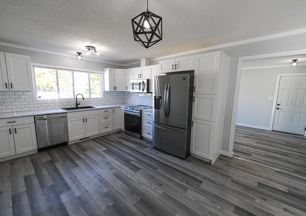 Expert bathroom renovation and home remodeling service by Franco’s Services in Salt Lake City, Park City, Draper, Cottonwood Heights, Holladay, and Alpine, Utah